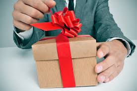 TOP 5 GIFTS FOR YOUR BUSINESS PARTNERS THIS SEASON.